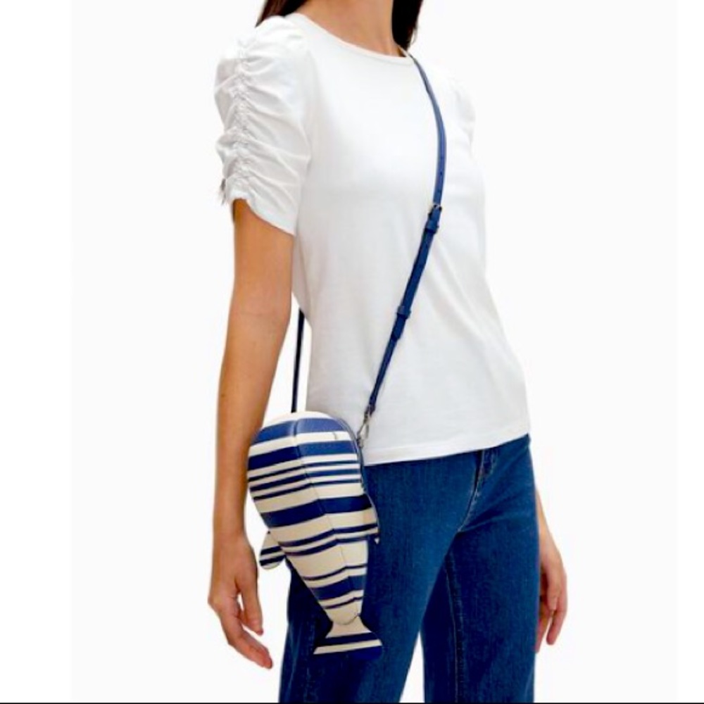 Kate Spade NWT Shore Thing Whale Crossbody Purse - FOUR TIME HOST PICK! 🏆 - Picture 8 of 12